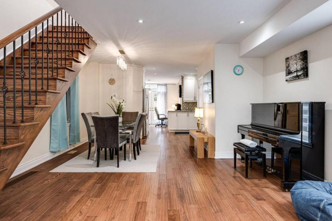 3Br Casa Close To Woodbine Beach With Deck Area And Wfh Toronto Bagian luar foto