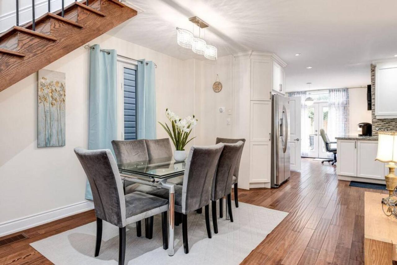 3Br Casa Close To Woodbine Beach With Deck Area And Wfh Toronto Bagian luar foto