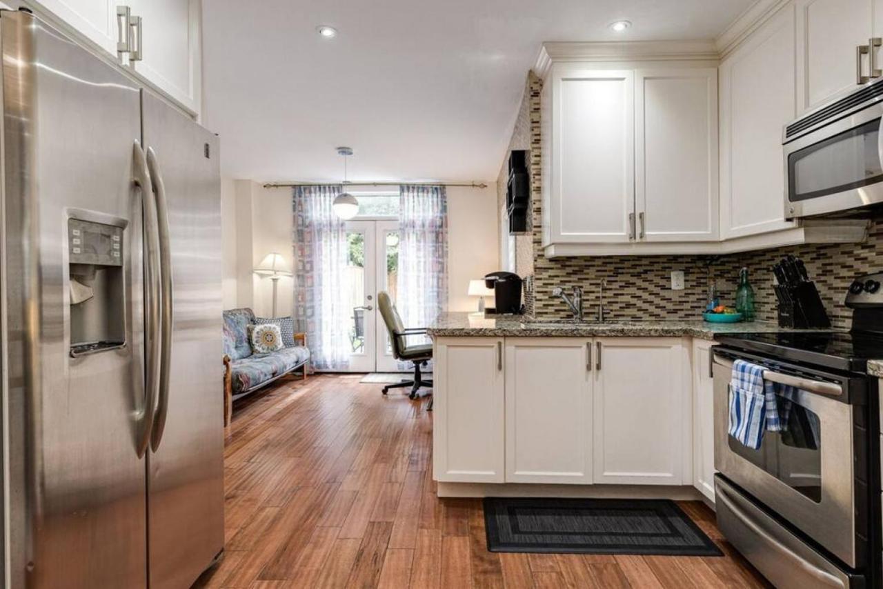 3Br Casa Close To Woodbine Beach With Deck Area And Wfh Toronto Bagian luar foto