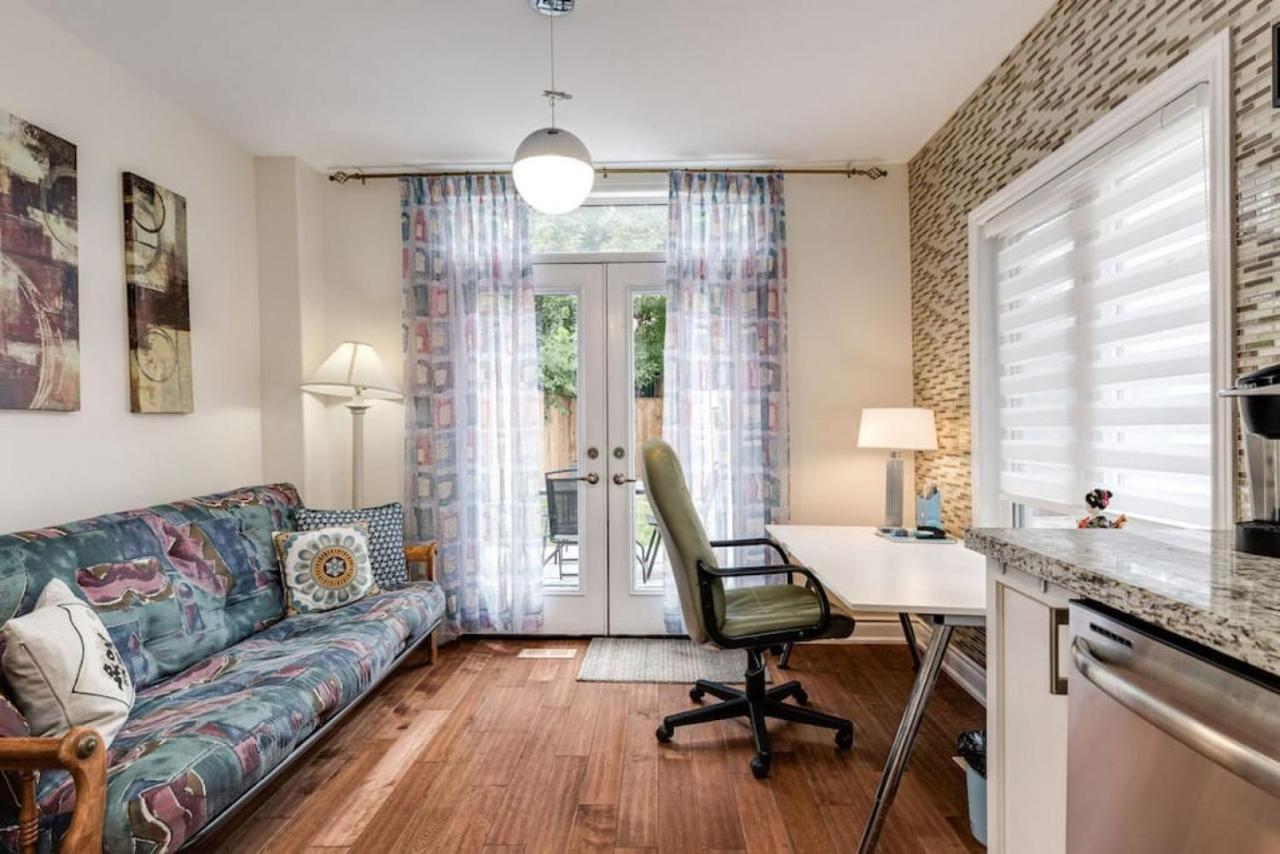 3Br Casa Close To Woodbine Beach With Deck Area And Wfh Toronto Bagian luar foto