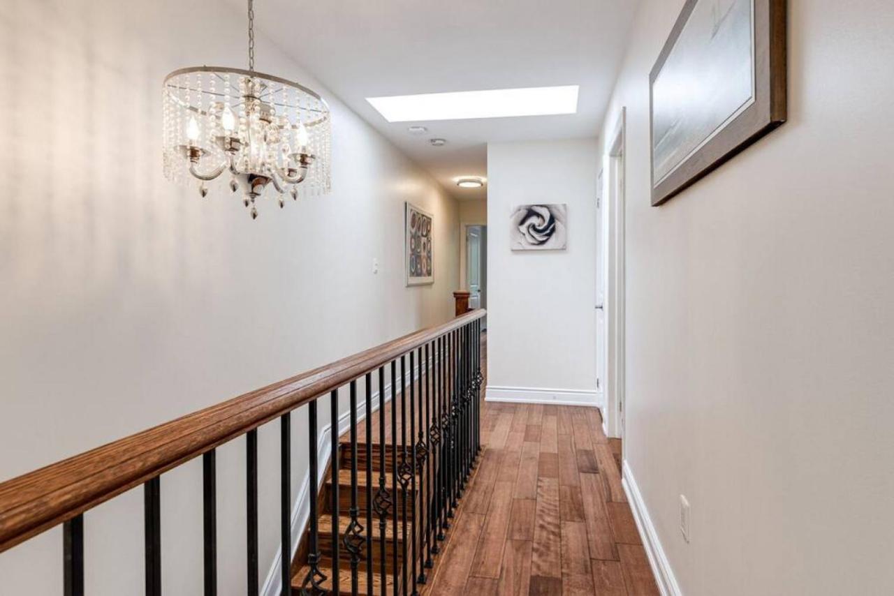3Br Casa Close To Woodbine Beach With Deck Area And Wfh Toronto Bagian luar foto